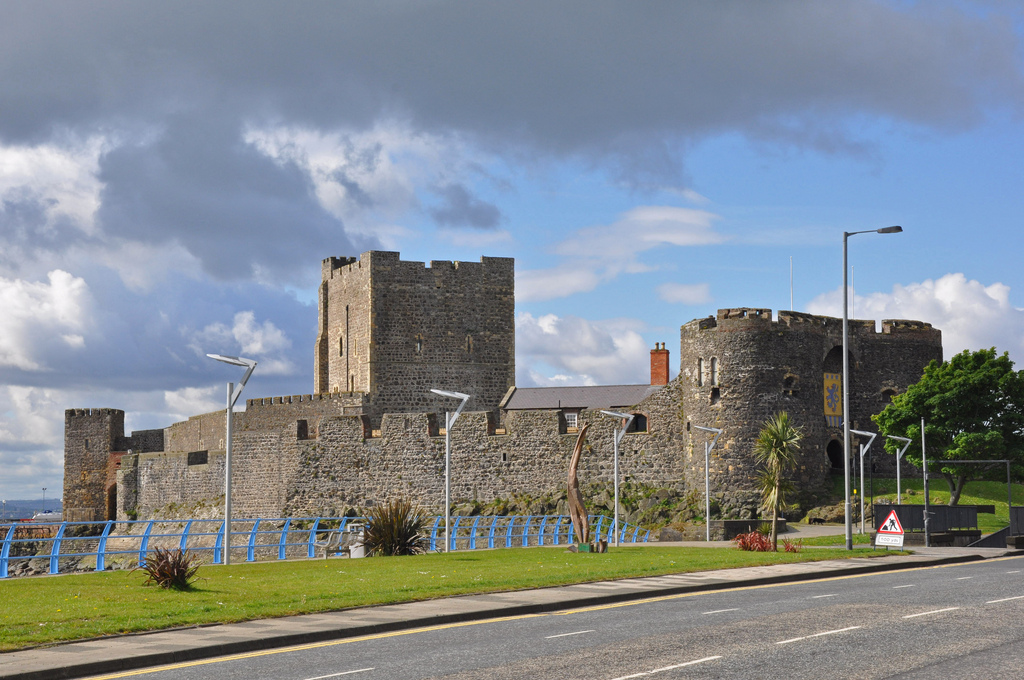 ireland haunted castle